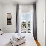 Grazia By Guide Villa *