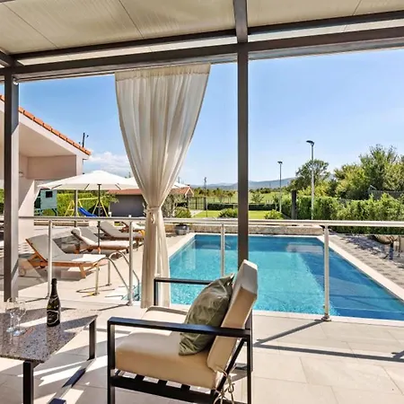 Grazia By Guide Villa *