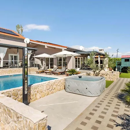 Grazia By Guide Villa