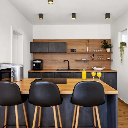 Vila Grazia By Guide